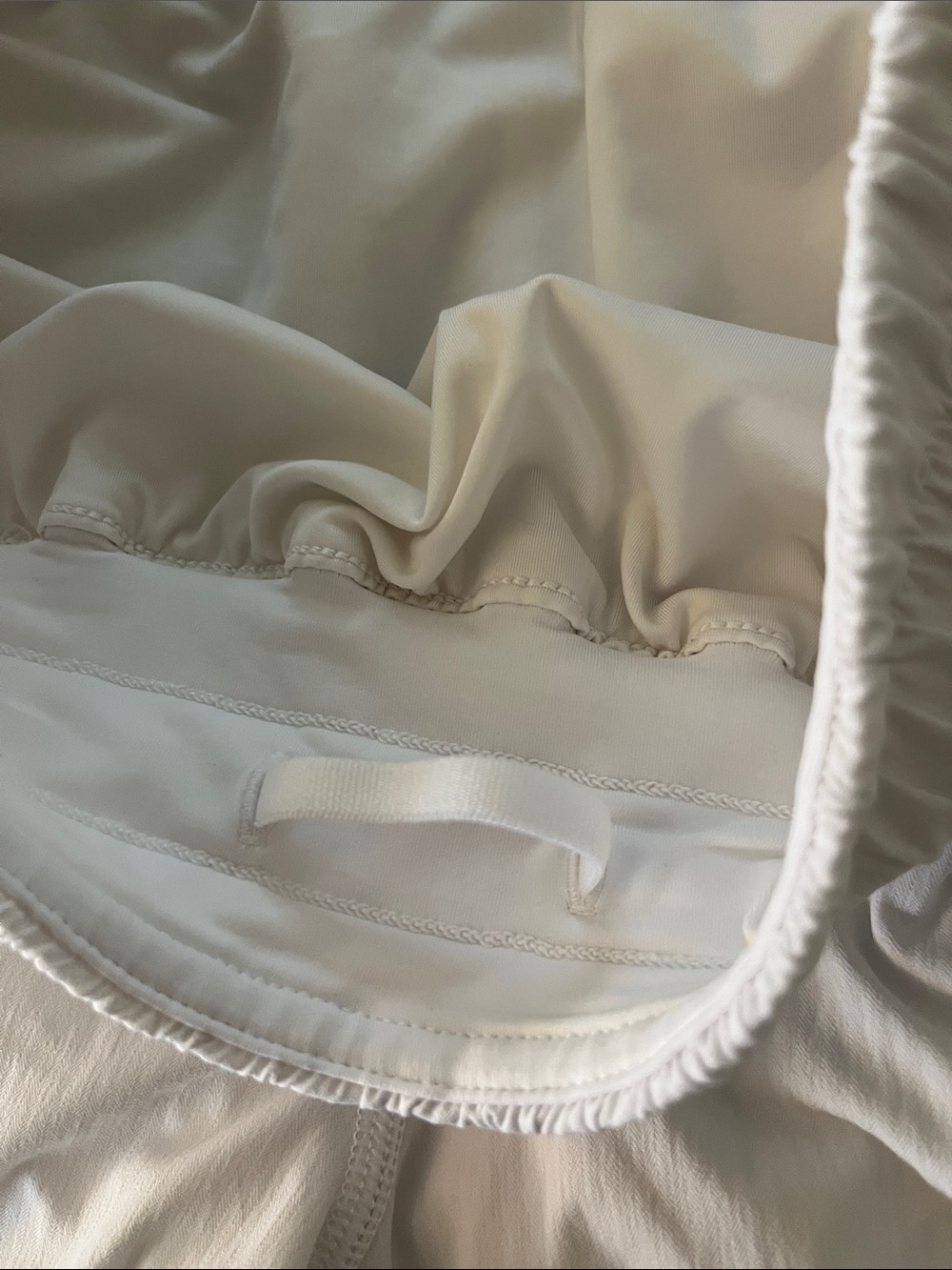 lululemon athletica track that White Women's Running Shorts HR 4” inseam - Picture 4 of 10